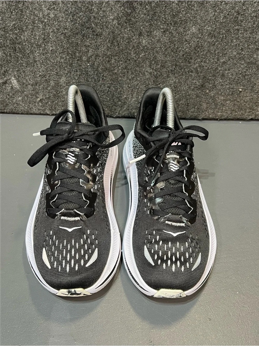 Hoka Kawana Womens Running Shoe - Size 7.5